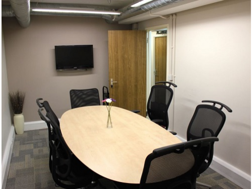 Executive offices London Meeting Room
